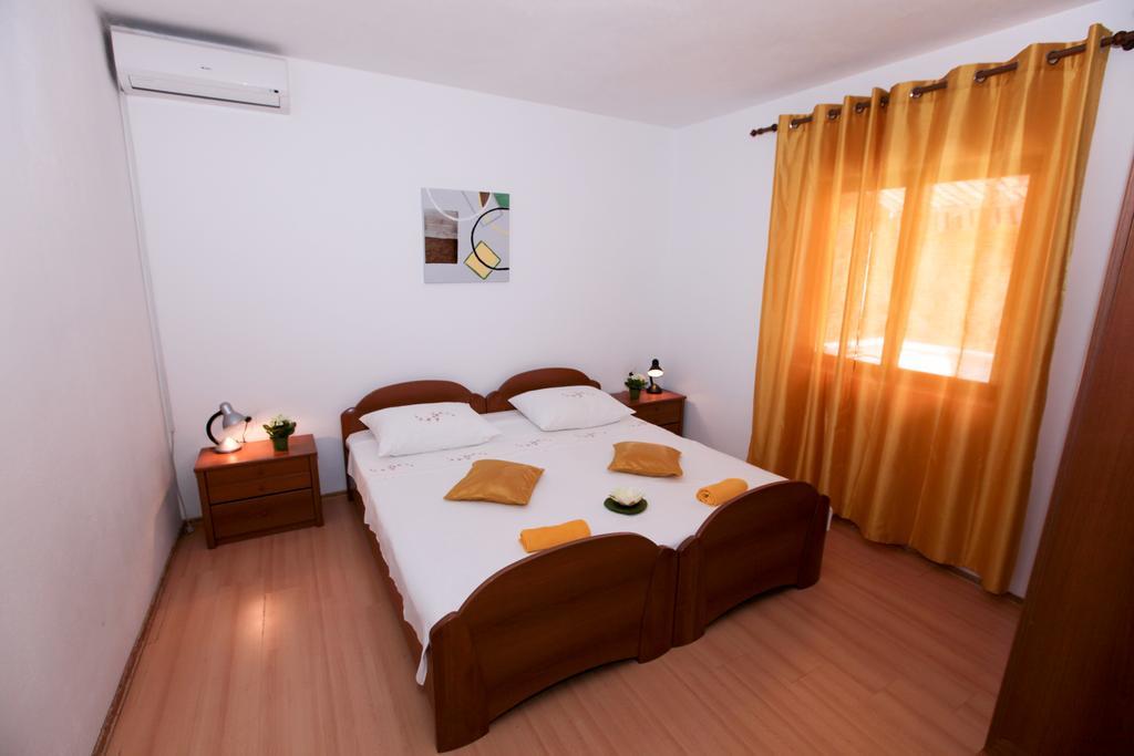 Apartament Robinson Josip Bogomolje